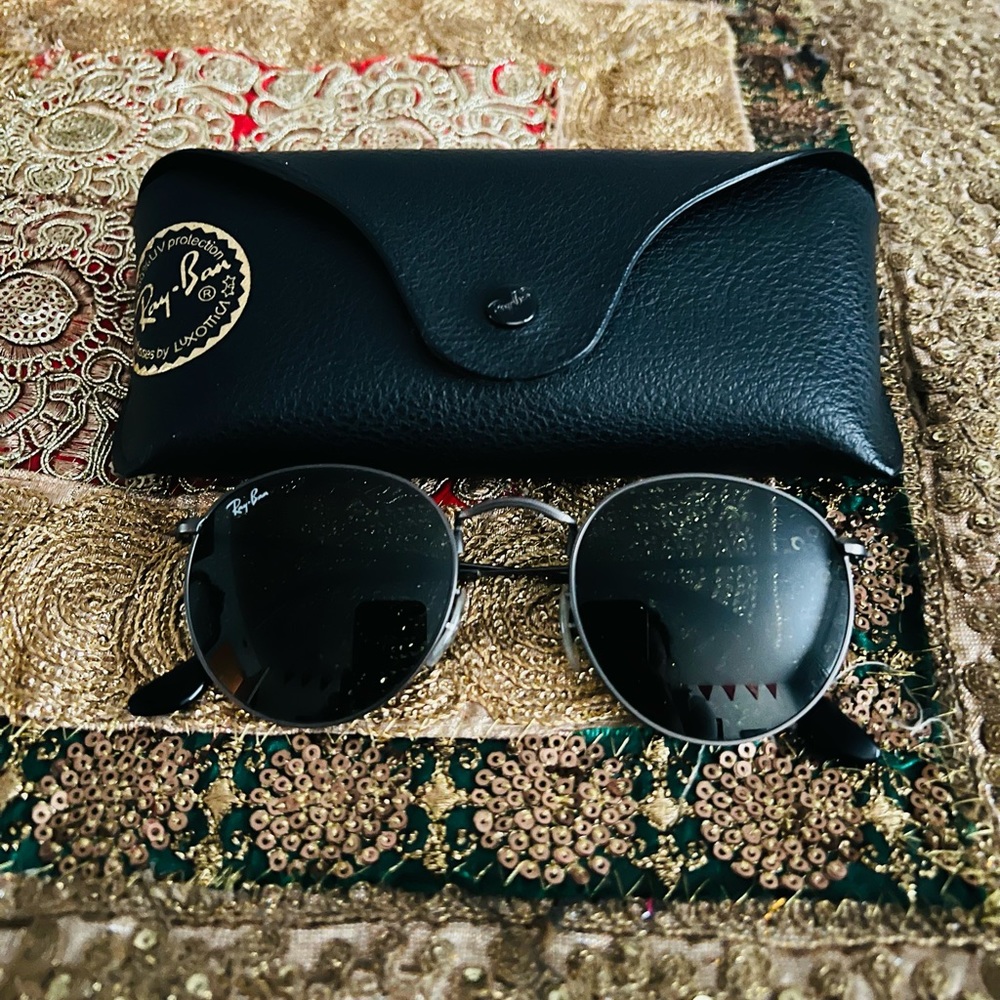 Rayban sunglasses! (unisex)